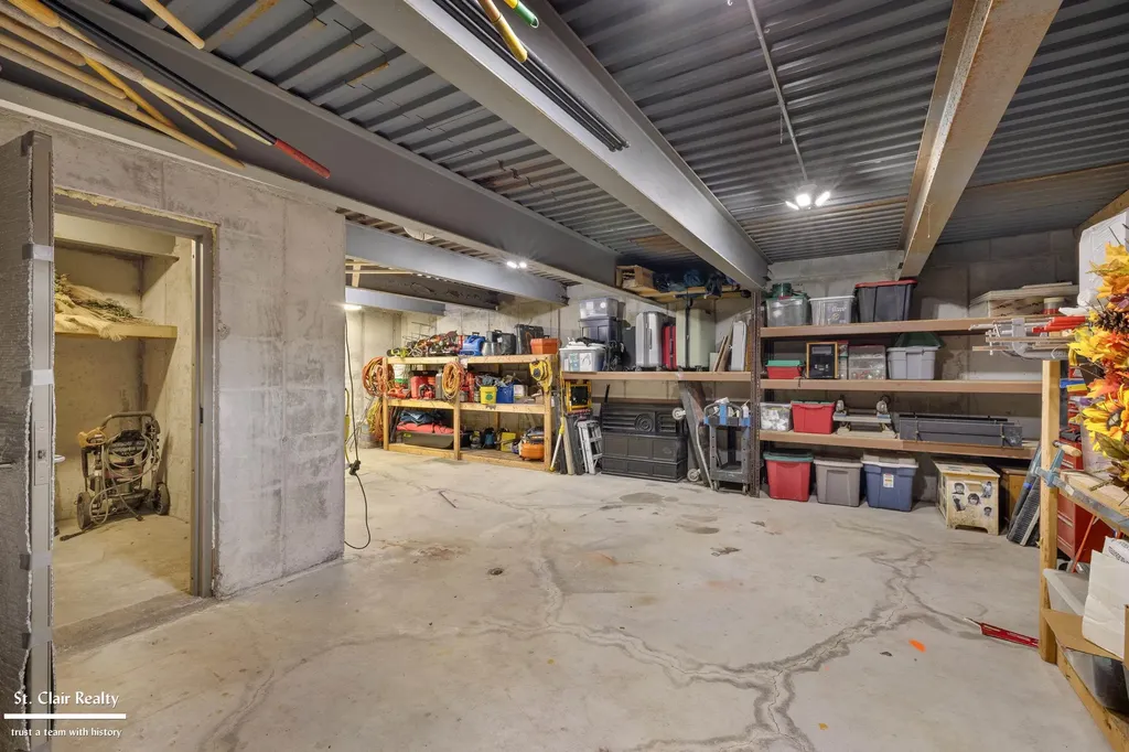 306 Hawks Nest Drive East China Township MI 48054
