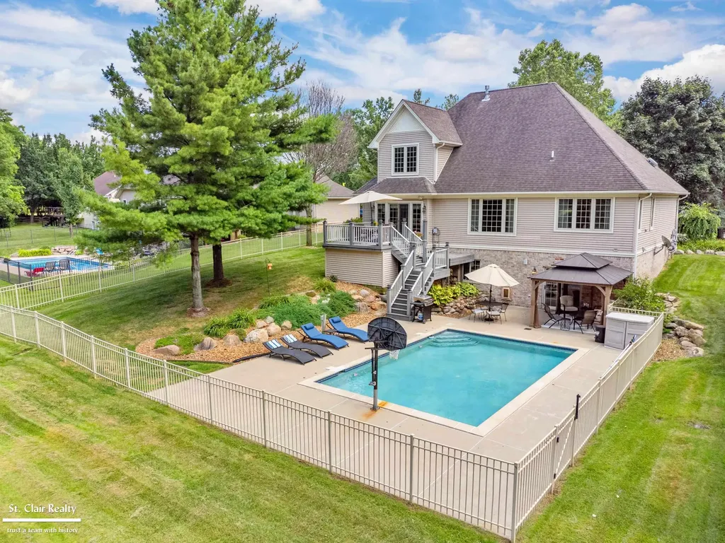 306 Hawks Nest Drive East China Township MI 48054