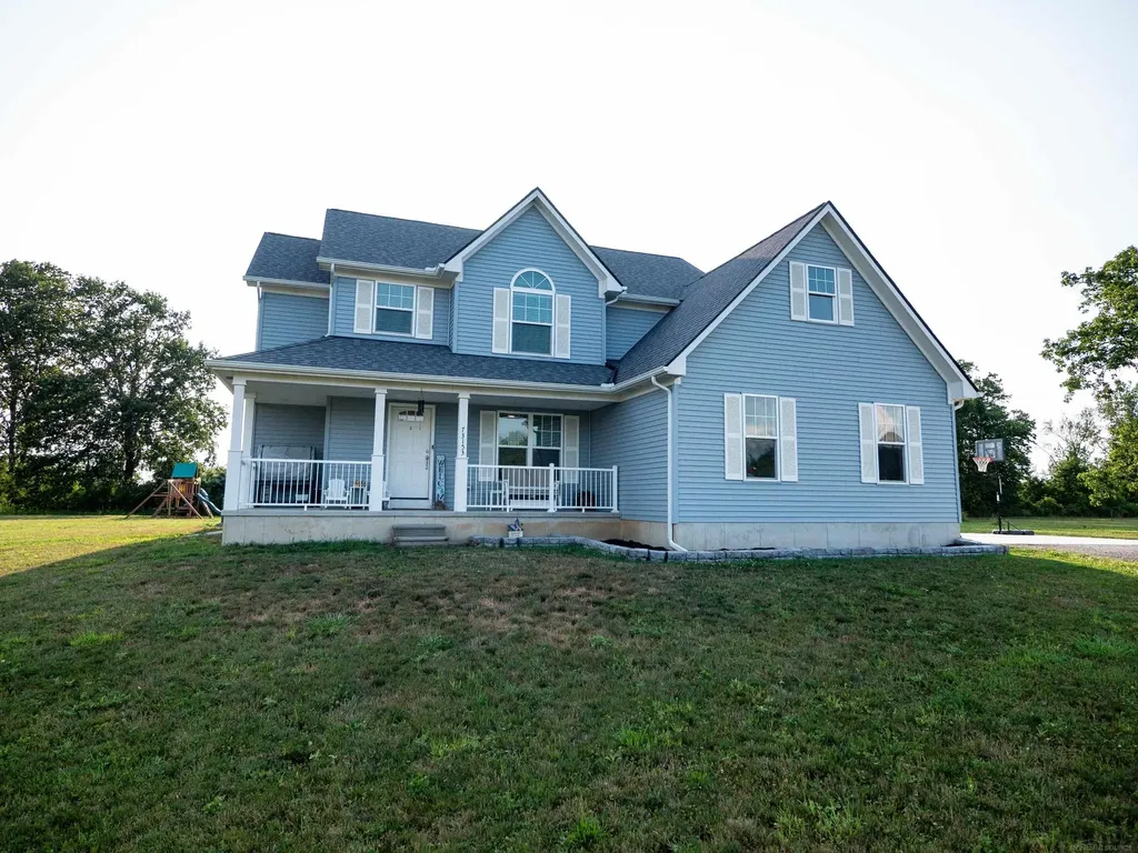 73153 Castle Court Armada Township MI 48005