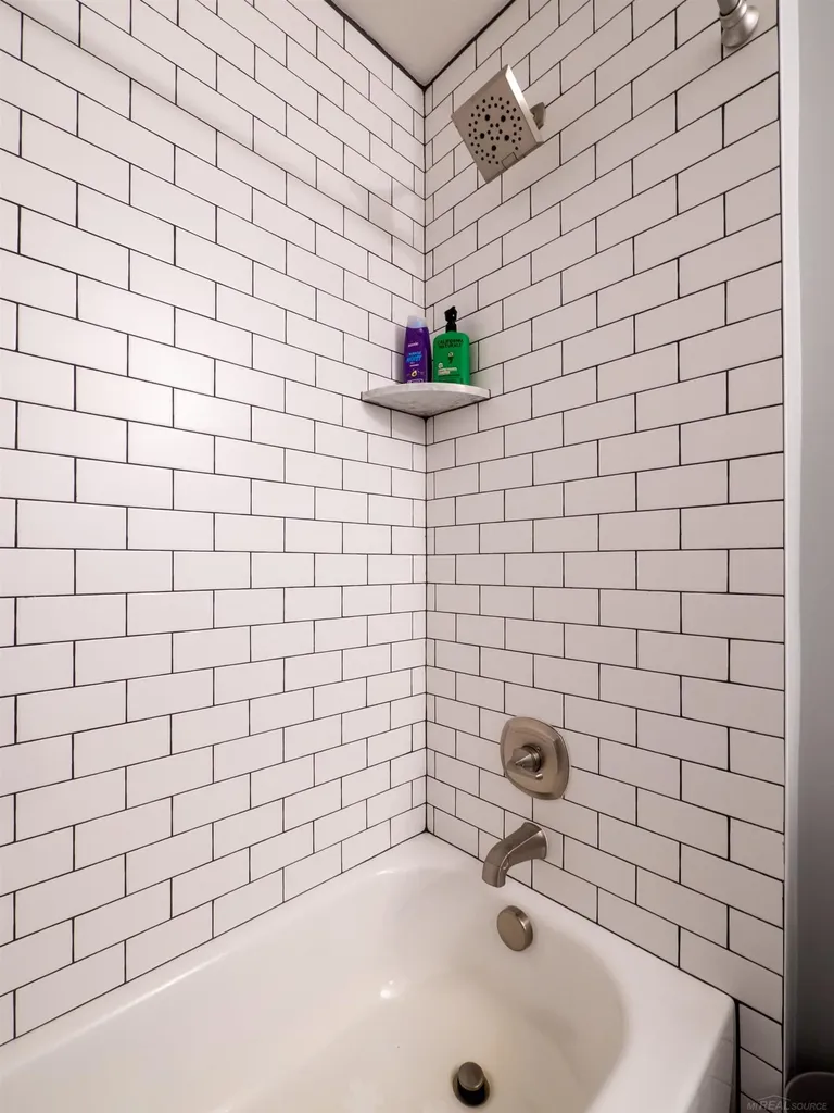 73153 Castle Court Armada Township MI 48005