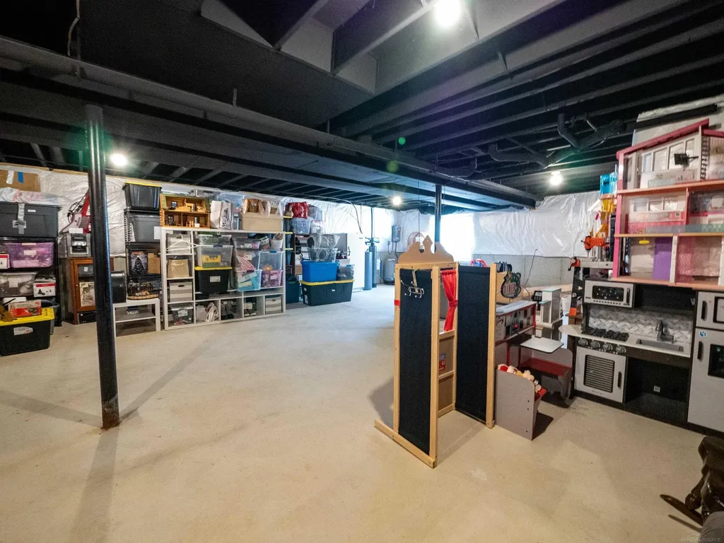 73153 Castle Court Armada Township MI 48005