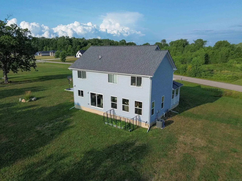 73153 Castle Court Armada Township MI 48005