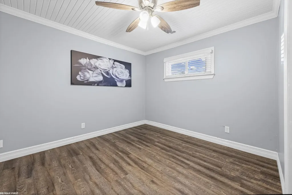 48650 Jefferson Avenue Chesterfield Township MI 48047
