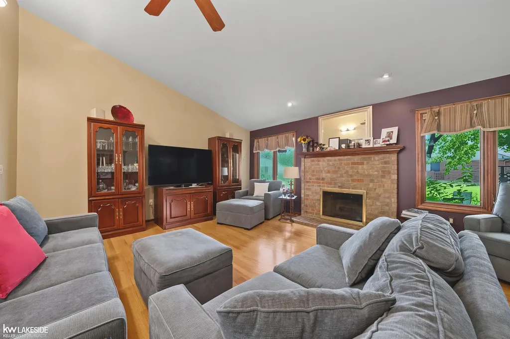 4418 Bayleaf Drive Sterling Heights City MI 48314