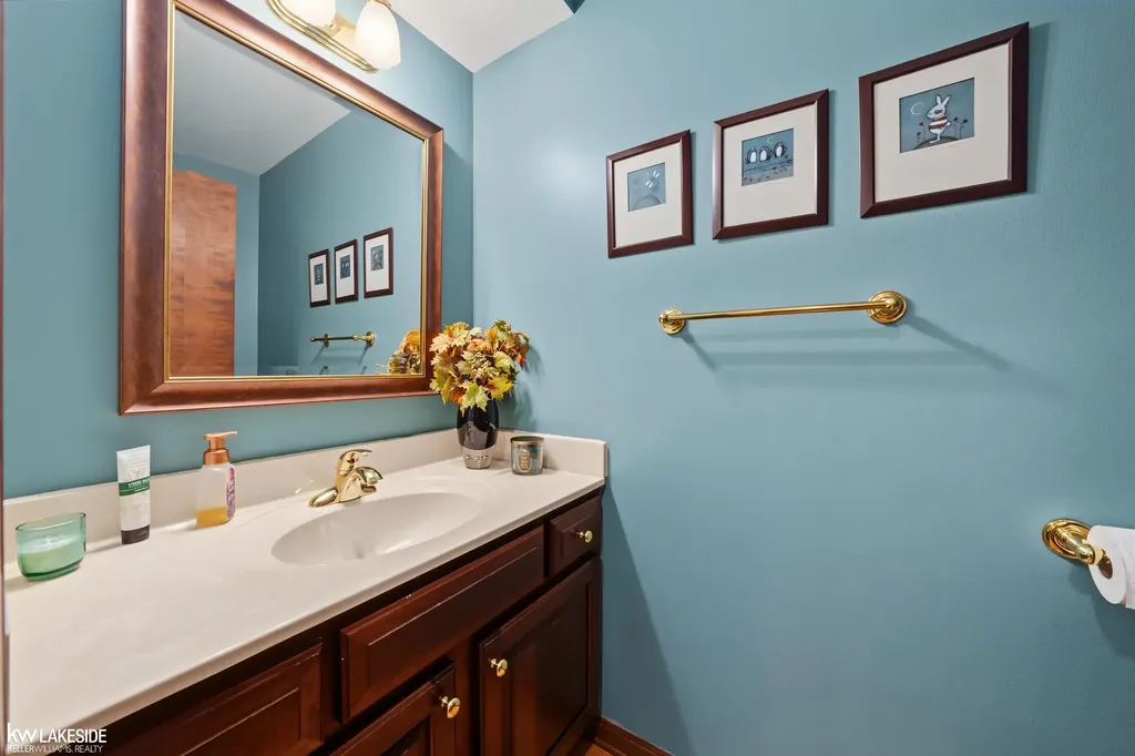 4418 Bayleaf Drive Sterling Heights City MI 48314