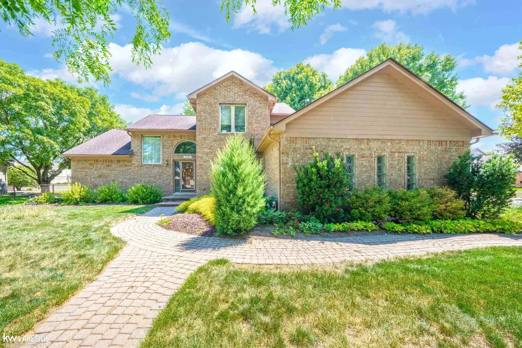 4418 Bayleaf Drive Sterling Heights City MI 48314