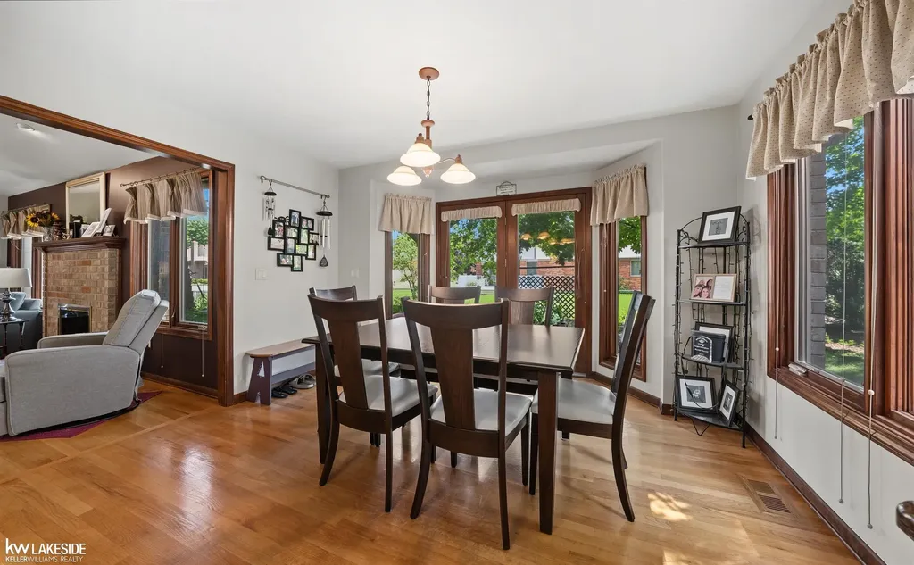 4418 Bayleaf Drive Sterling Heights City MI 48314