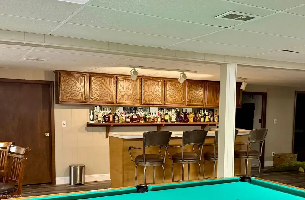 32044 Vegas Drive Warren City MI 48093