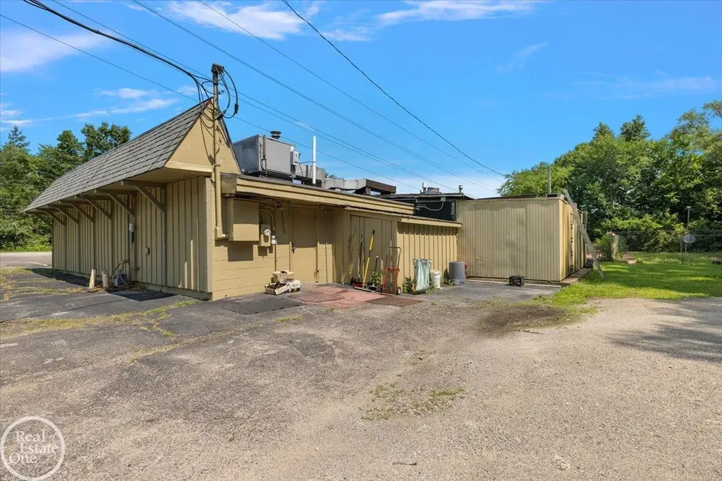 60730 Van Dyke Avenue Washington Township MI 48095