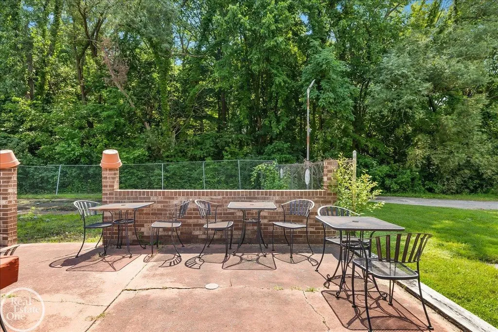 60730 Van Dyke Avenue Washington Township MI 48095