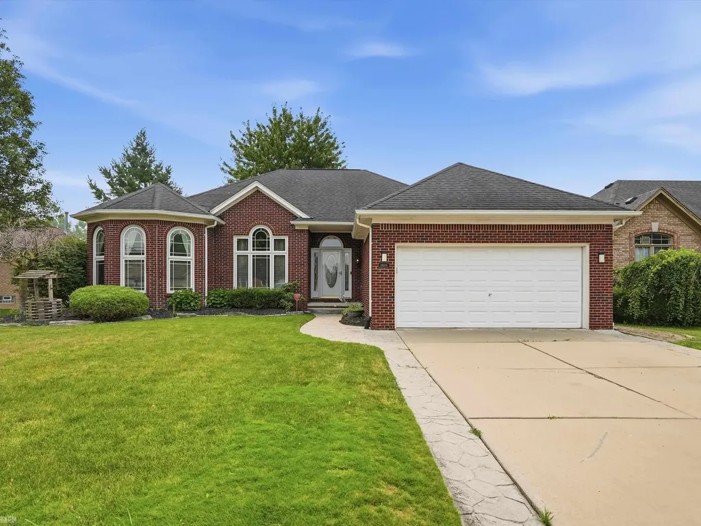 36606 Maple Leaf Drive New Baltimore City MI 48047