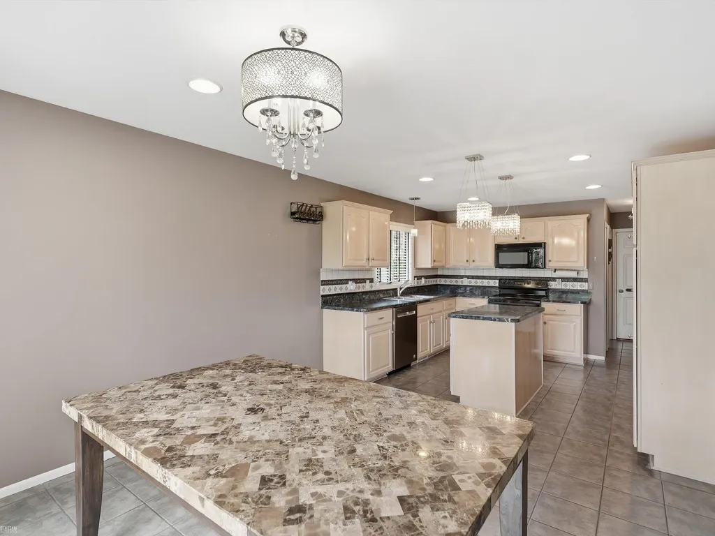 36606 Maple Leaf Drive New Baltimore City MI 48047