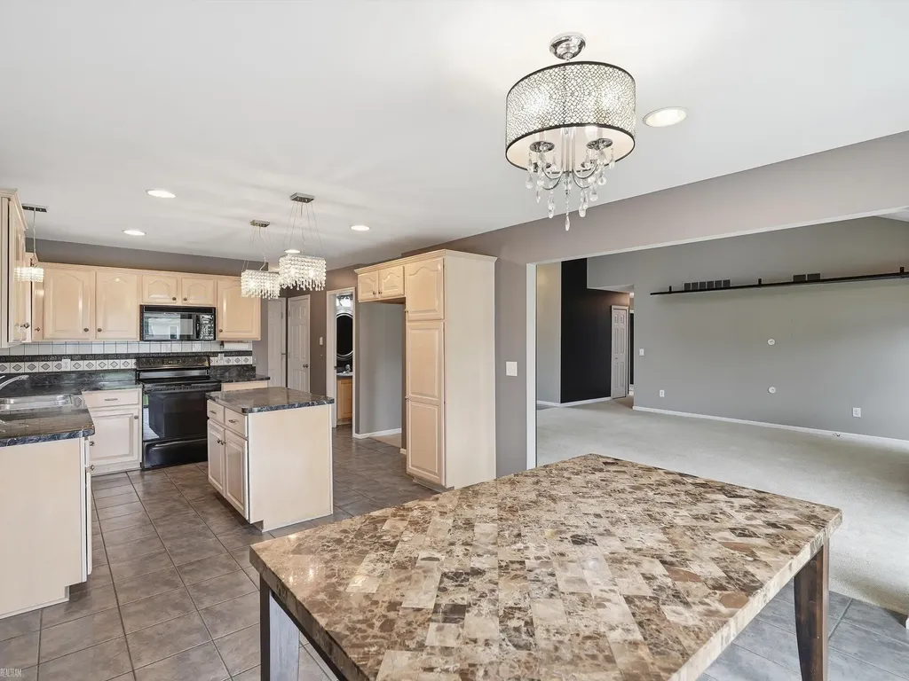 36606 Maple Leaf Drive New Baltimore City MI 48047