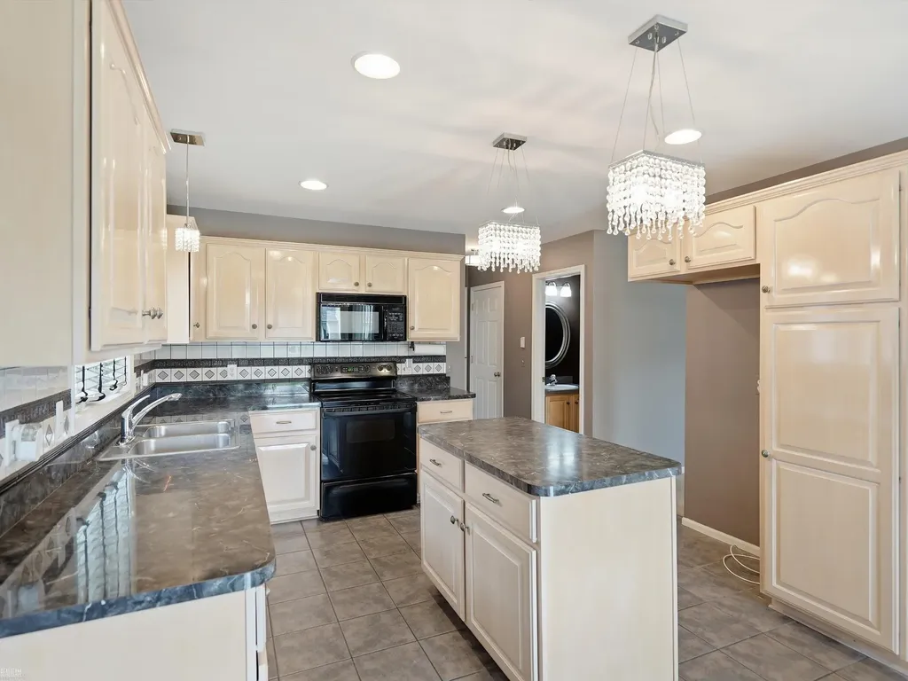 36606 Maple Leaf Drive New Baltimore City MI 48047