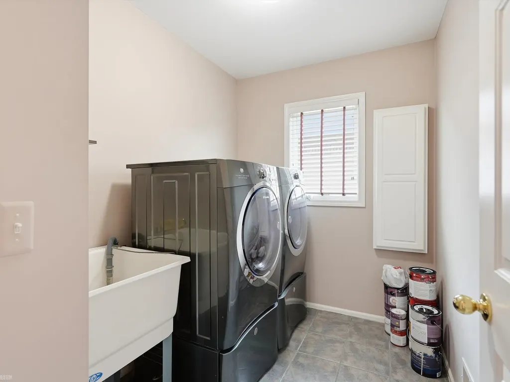 36606 Maple Leaf Drive New Baltimore City MI 48047