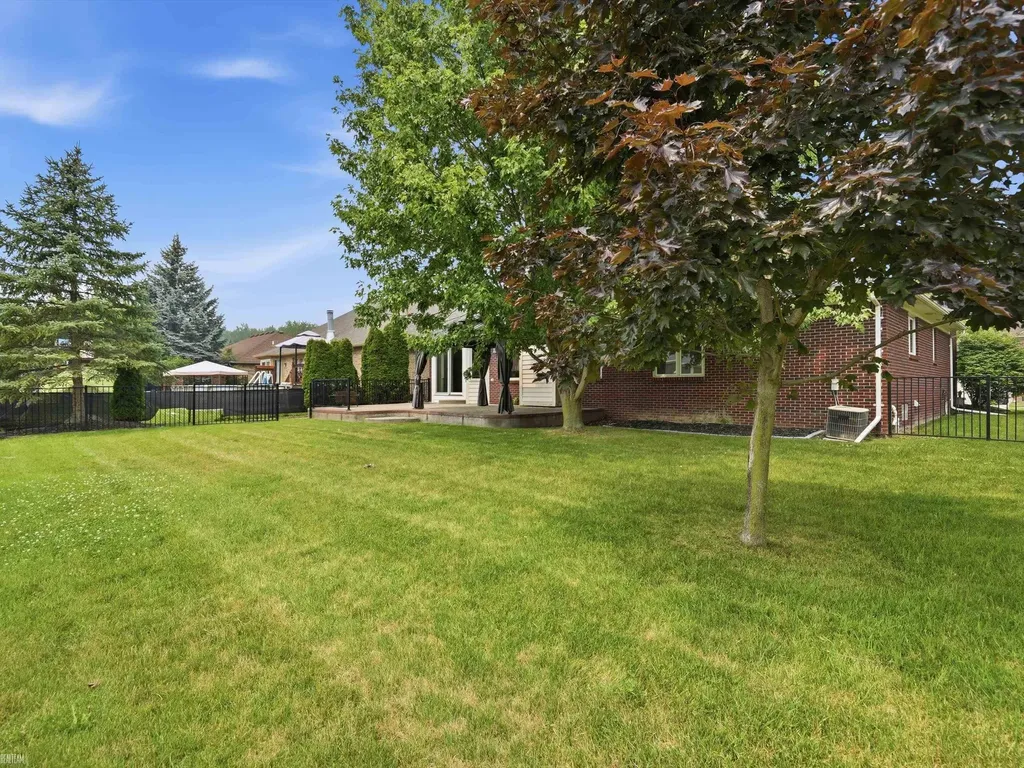 36606 Maple Leaf Drive New Baltimore City MI 48047