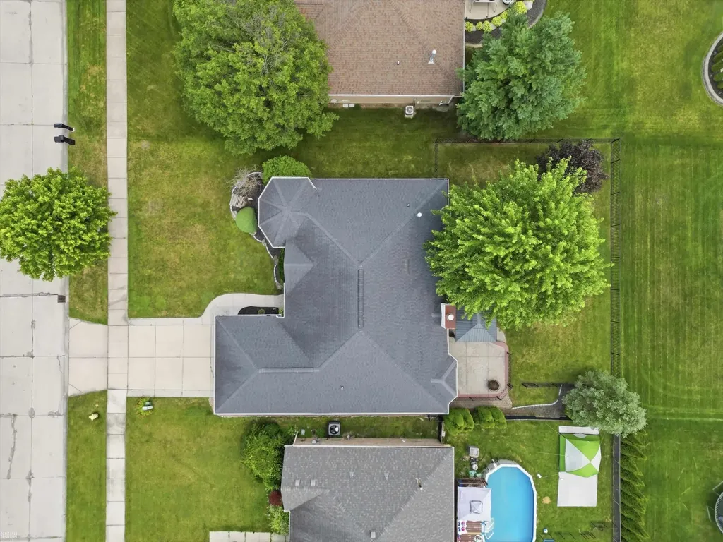 36606 Maple Leaf Drive New Baltimore City MI 48047