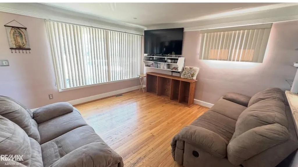 21707 Timberidge Street St. Clair Shores City MI 48082
