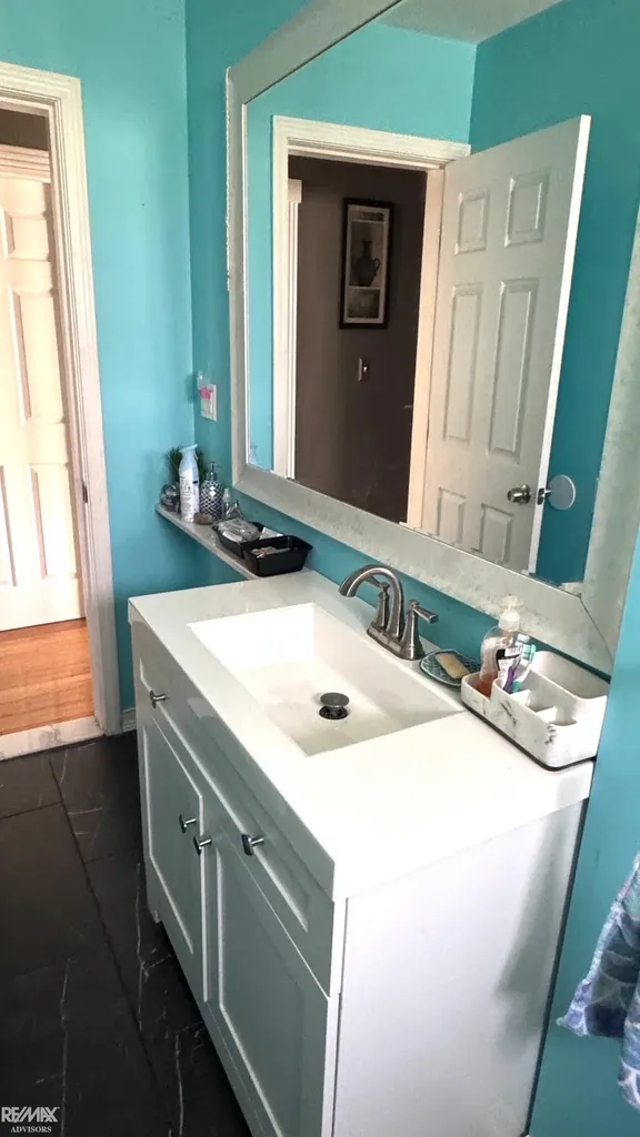21707 Timberidge Street St. Clair Shores City MI 48082