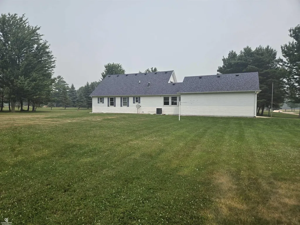 8045 Duquette Road Brockway Township MI 48097
