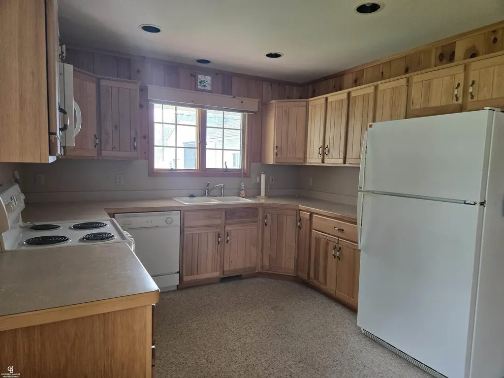 8045 Duquette Road Brockway Township MI 48097