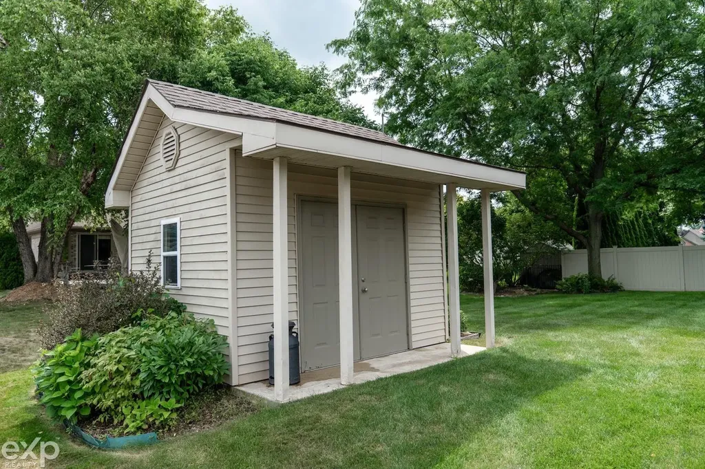 57450 Ruby Lane Washington Township MI 48094