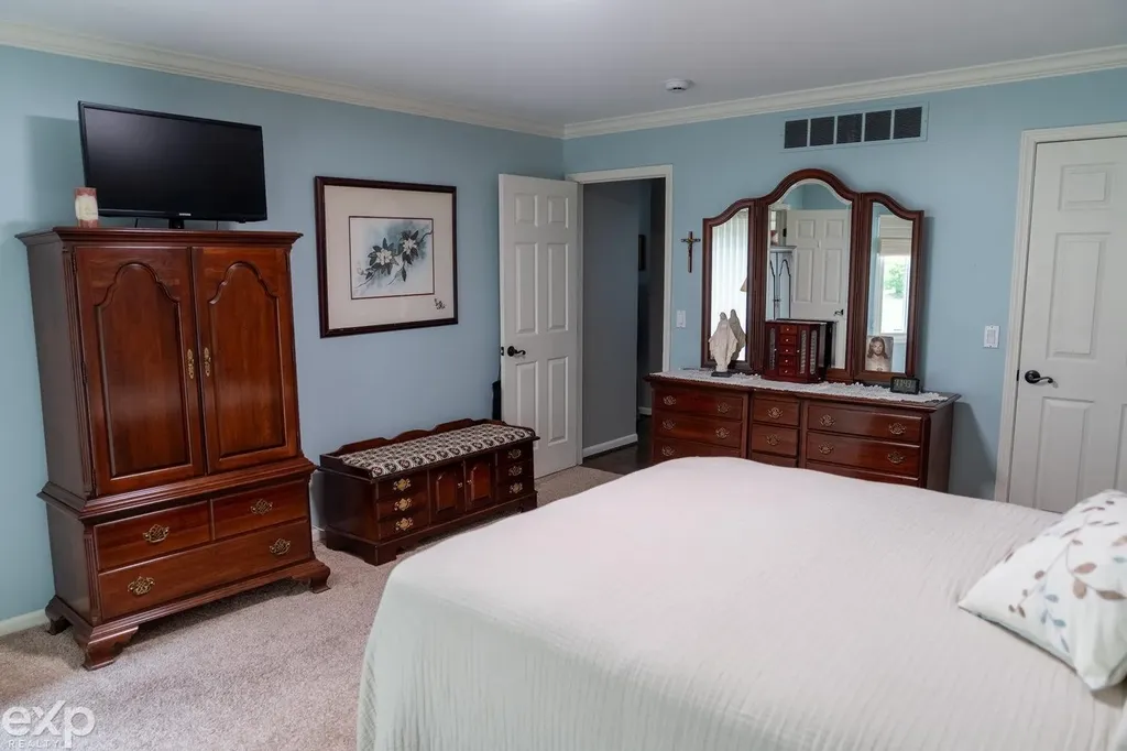 57450 Ruby Lane Washington Township MI 48094