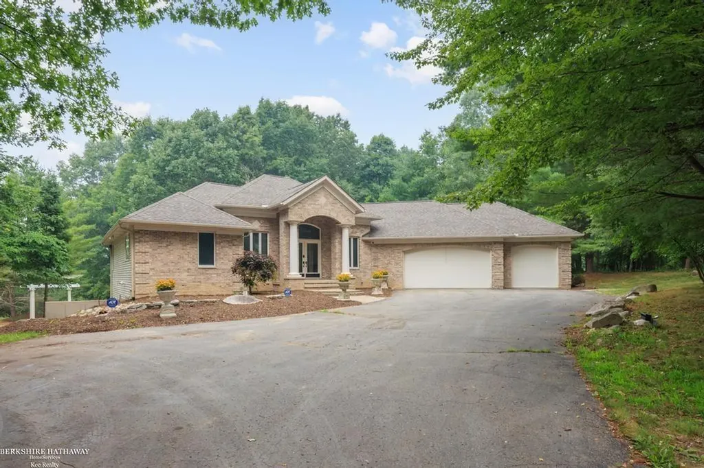 1268 Hidden View Drive Lapeer Township MI 48446