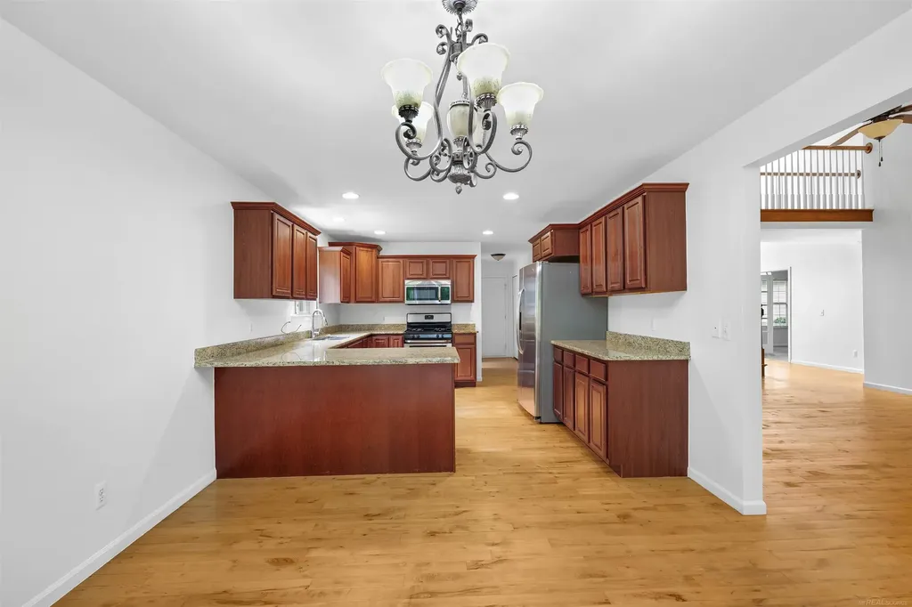 8313 Pine Creek Drive Shelby Charter Township MI 48316