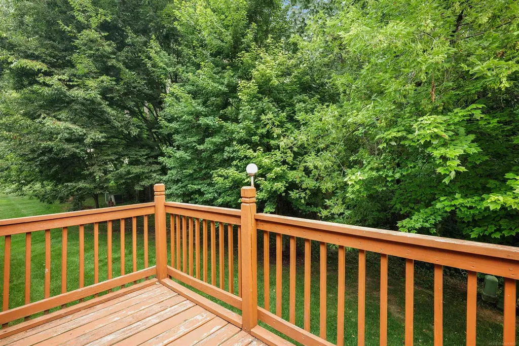 8313 Pine Creek Drive Shelby Charter Township MI 48316