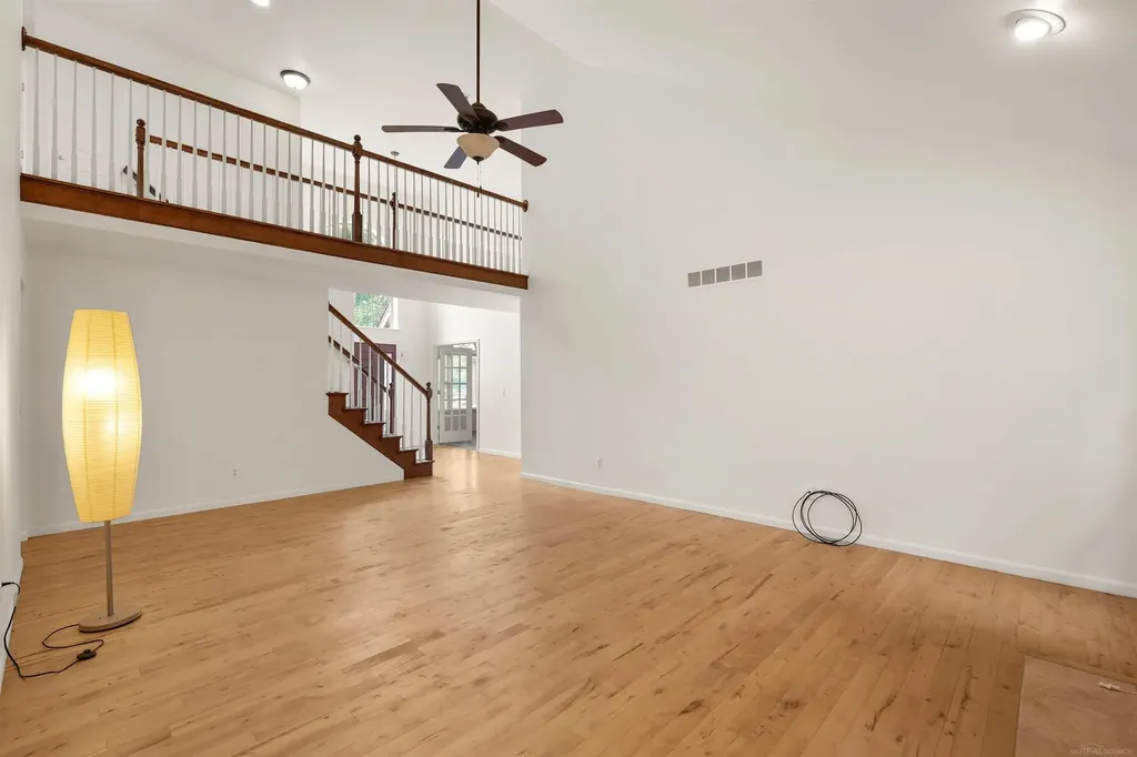 8313 Pine Creek Drive Shelby Charter Township MI 48316