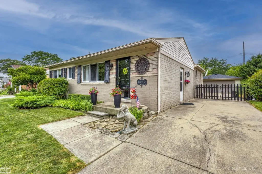 18030 Edgefield Road Clinton Charter Township MI 48035
