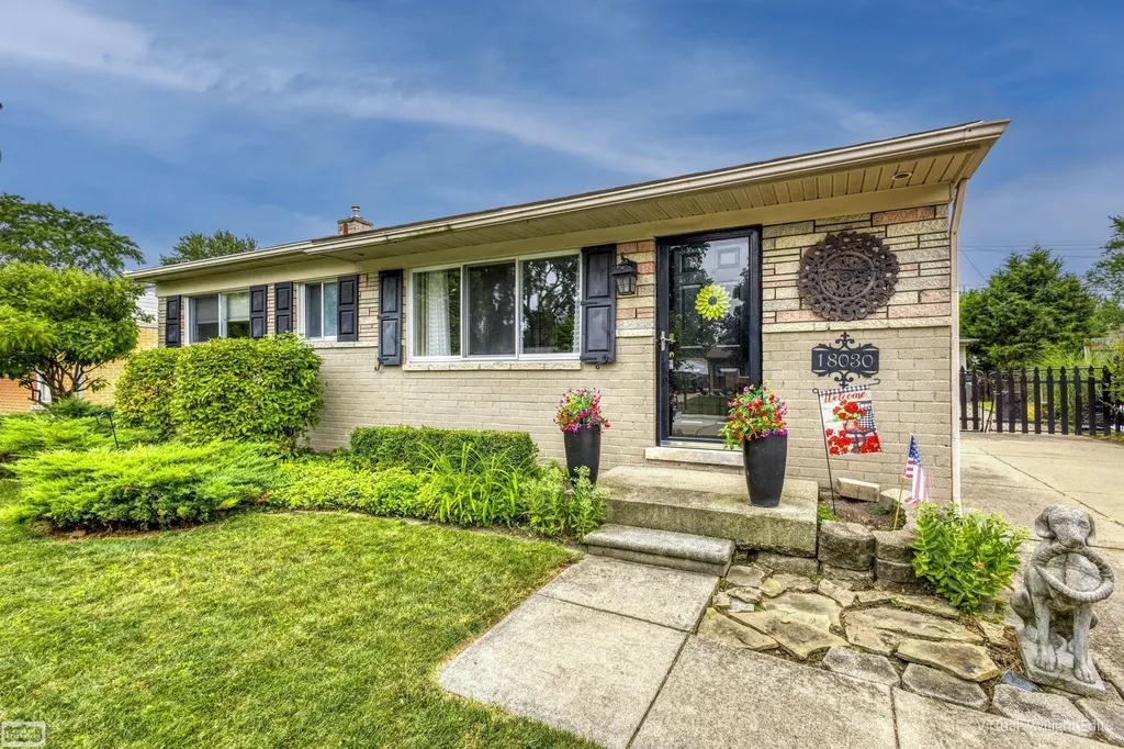 18030 Edgefield Road Clinton Charter Township MI 48035