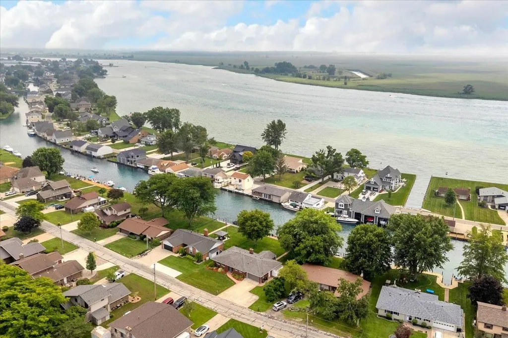 7315 Flamingo Street Clay Township MI 48001