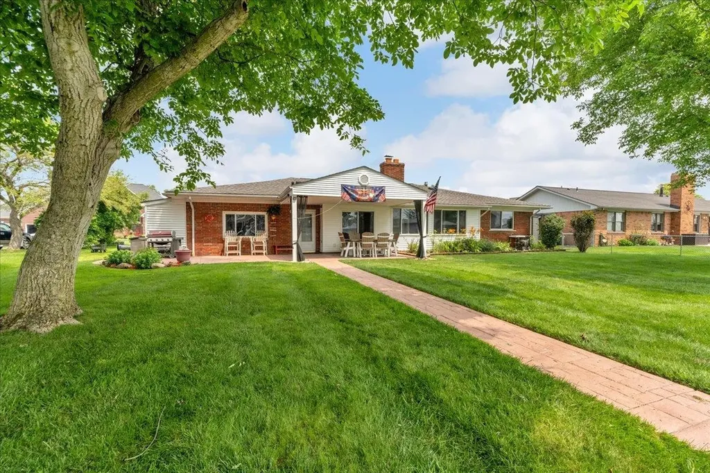 7315 Flamingo Street Clay Township MI 48001