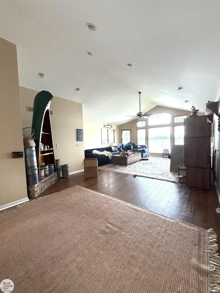8319 River Road Cottrellville Township MI 48039