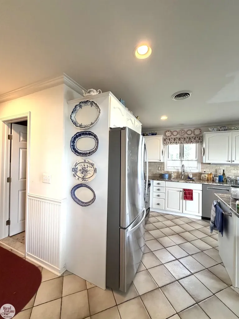 8319 River Road Cottrellville Township MI 48039
