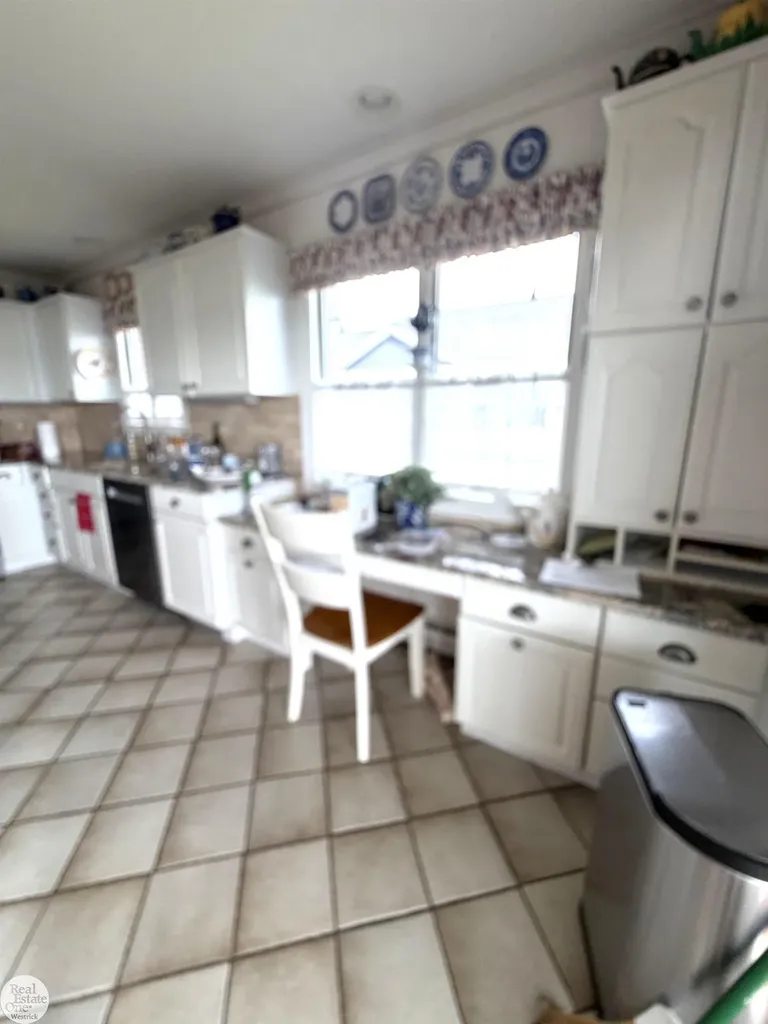 8319 River Road Cottrellville Township MI 48039