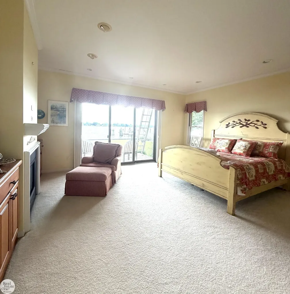 8319 River Road Cottrellville Township MI 48039