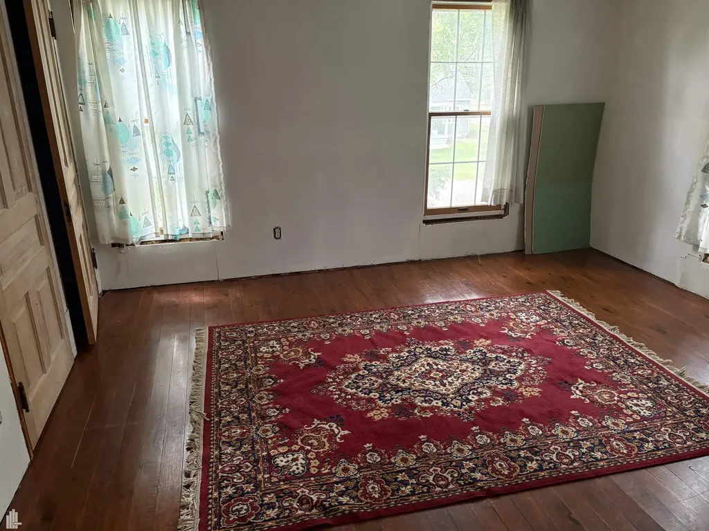144 N Washington Lake Orion Village MI 48362