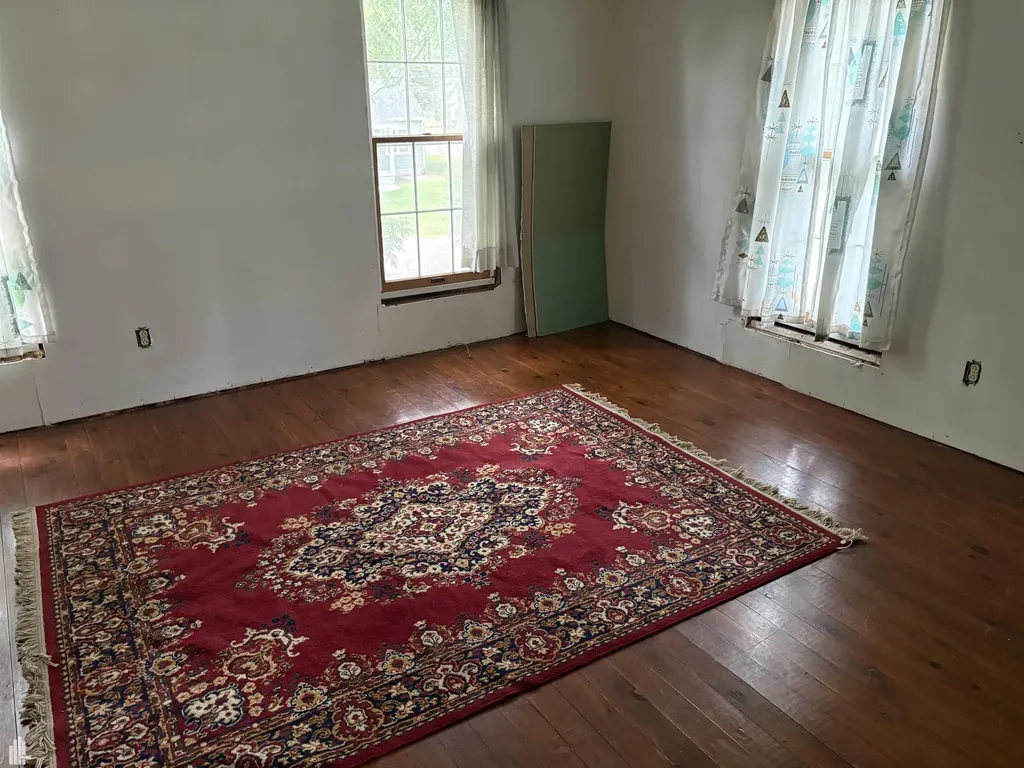 144 N Washington Lake Orion Village MI 48362