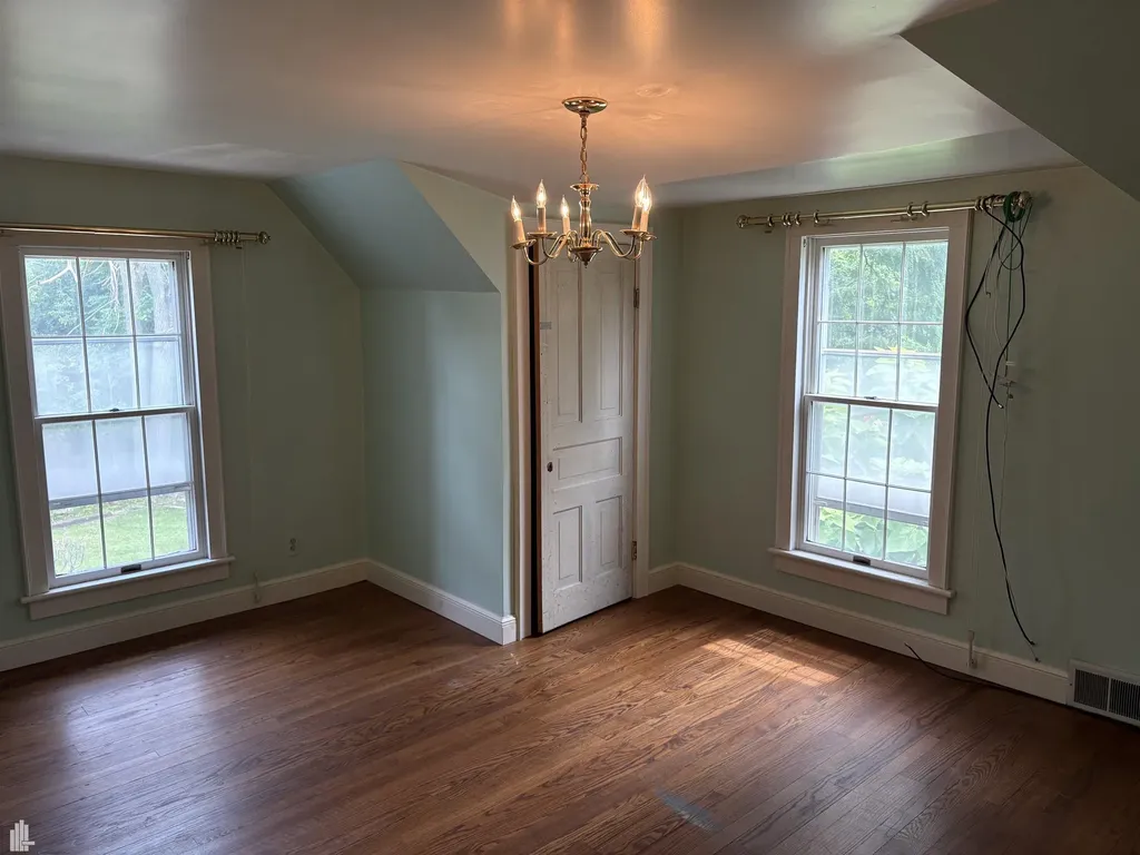 144 N Washington Lake Orion Village MI 48362