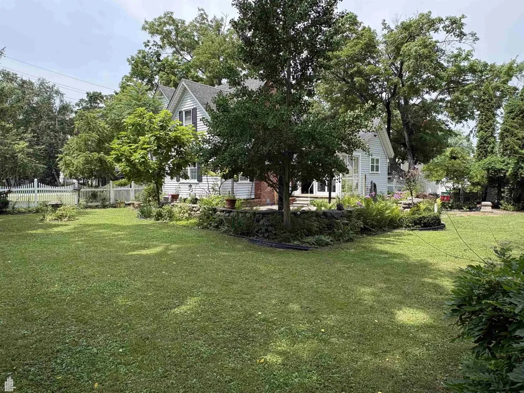 144 N Washington Lake Orion Village MI 48362