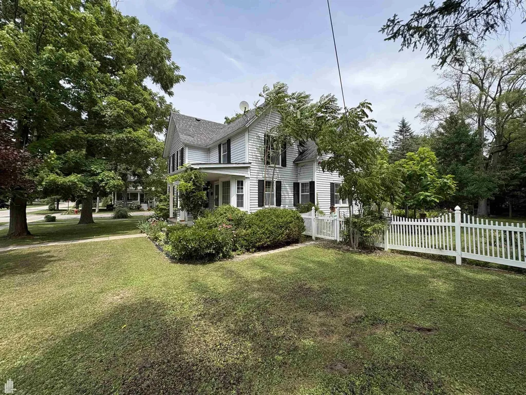 144 N Washington Lake Orion Village MI 48362