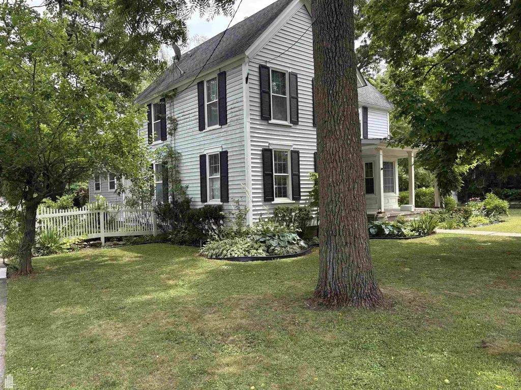 144 N Washington Lake Orion Village MI 48362
