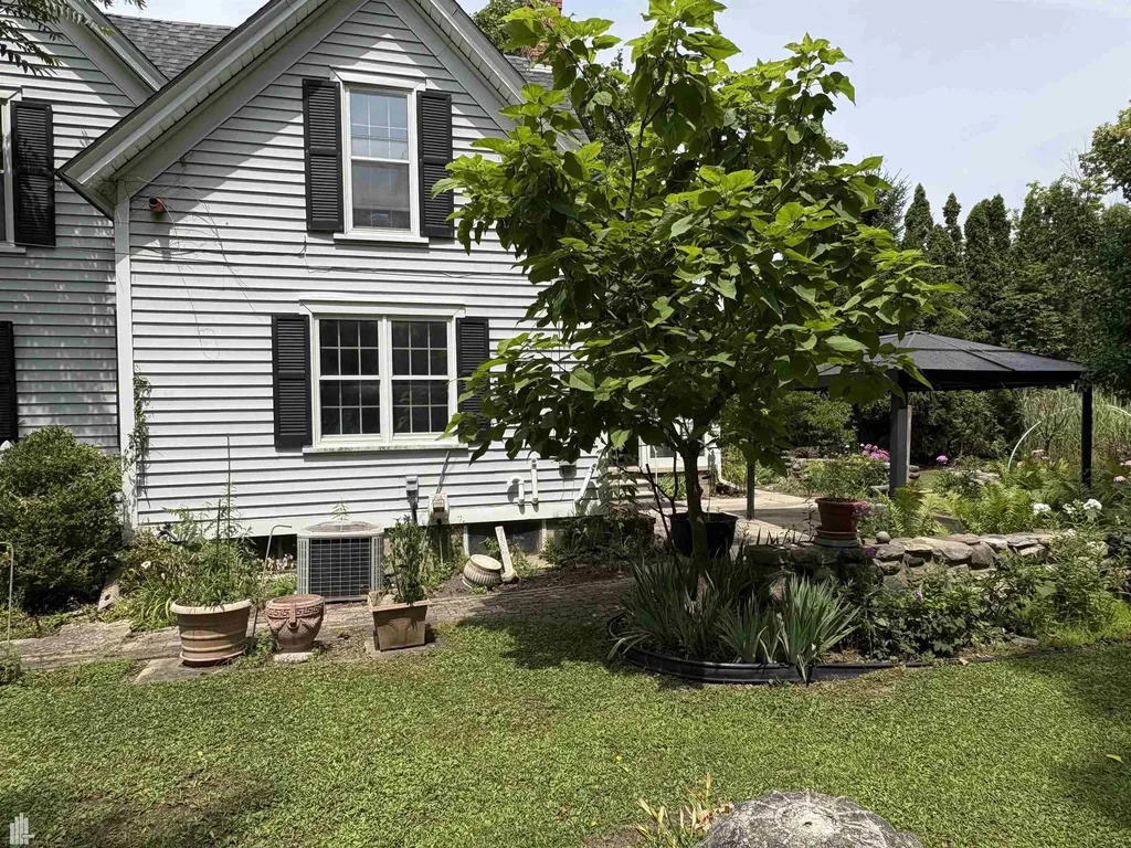 144 N Washington Lake Orion Village MI 48362