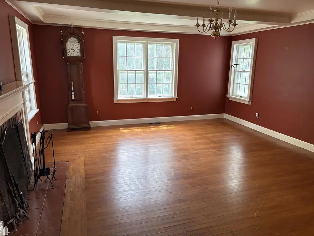 144 N Washington Lake Orion Village MI 48362