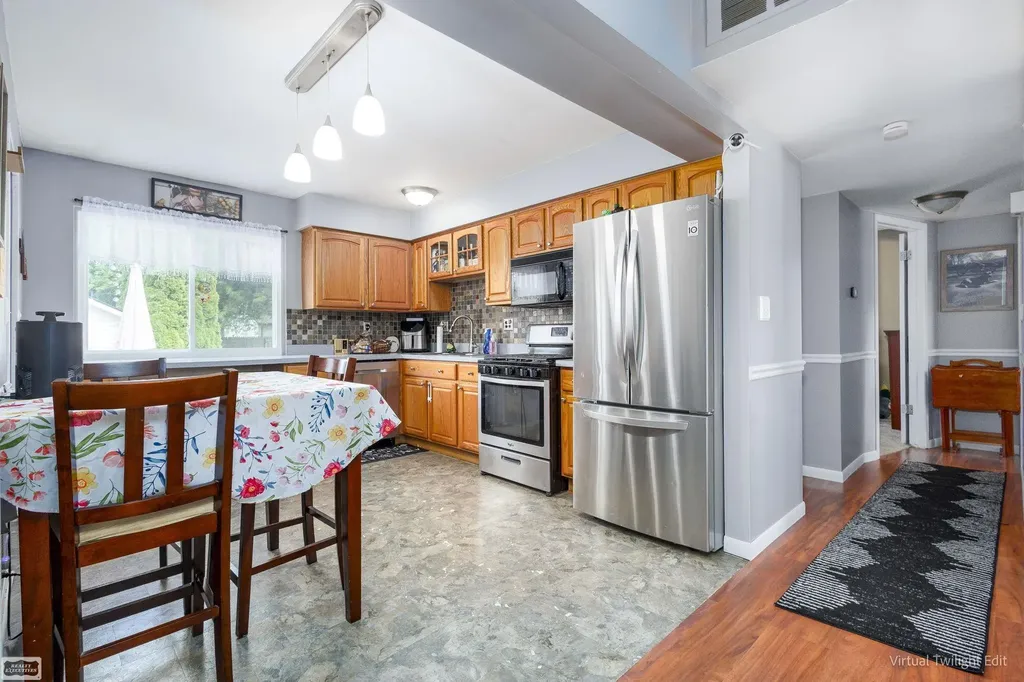 39508 Willmarth Street Harrison Charter Township MI 48045