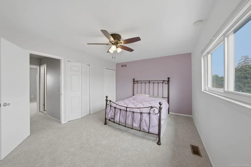29230 Brittany Drive Roseville City MI 48066