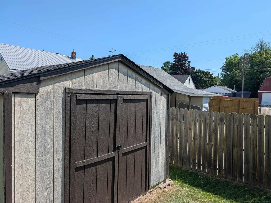 2275 Lincoln Manor Drive Grand Blanc Charter Township MI 48507